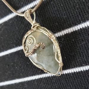 Labradorite wire wrap necklace